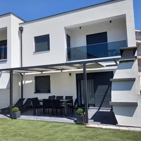 House Gavran Hébergement de vacances Vodice
