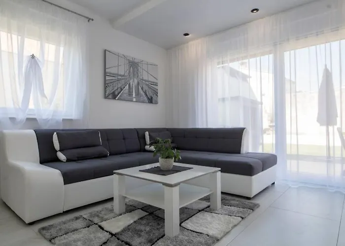 House Gavran * Vodice